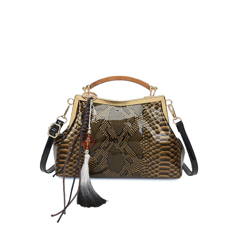 Ladies elegant tote bag in stylish snake leather look-https://detail.1688.com/offer/1052142027406.html-Calm Wears-Gold-231015-Calm Wears