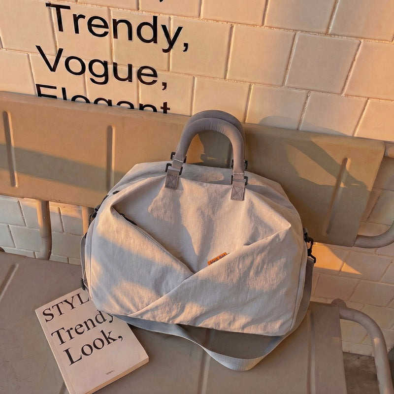 Versatile Minimalist Travel Duffle