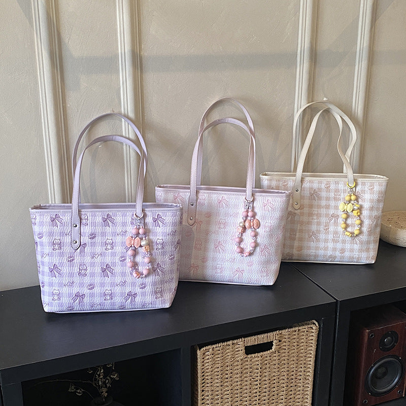 Chic Floral Patterned Tote Bag