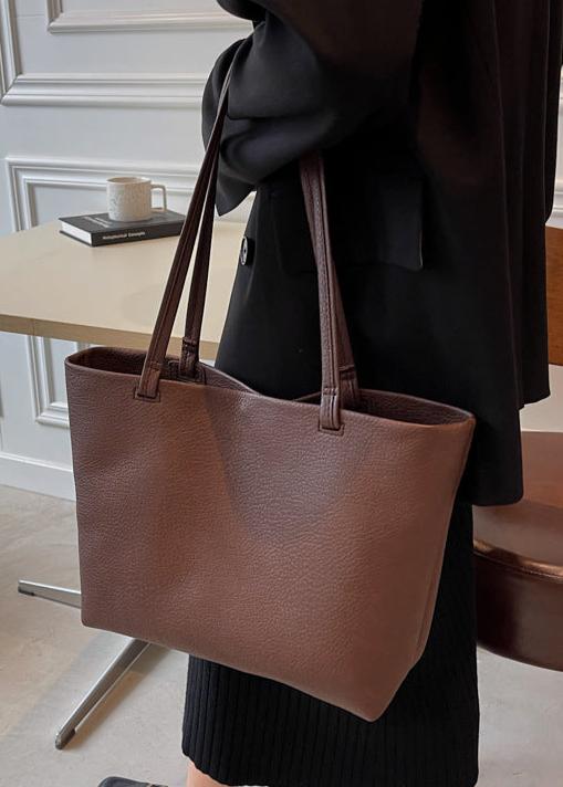 Spacious Women's Shoulder Bag Made of Soft Leather