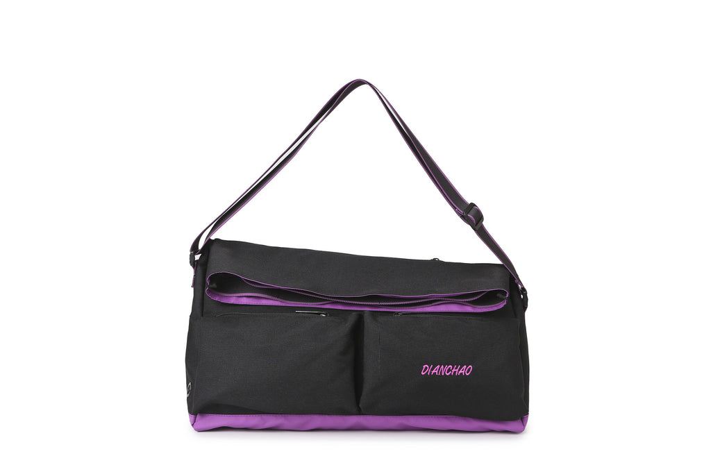 Versatile Multi-Pocket Weekend Duffle