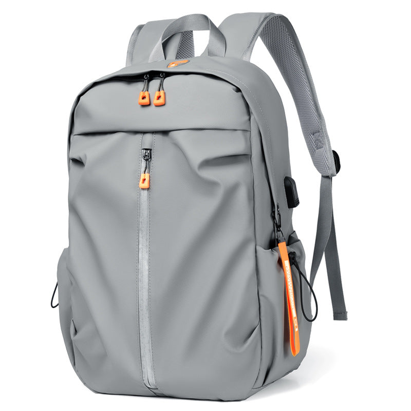 Sporty backpack with intelligent compartment design and robust protection