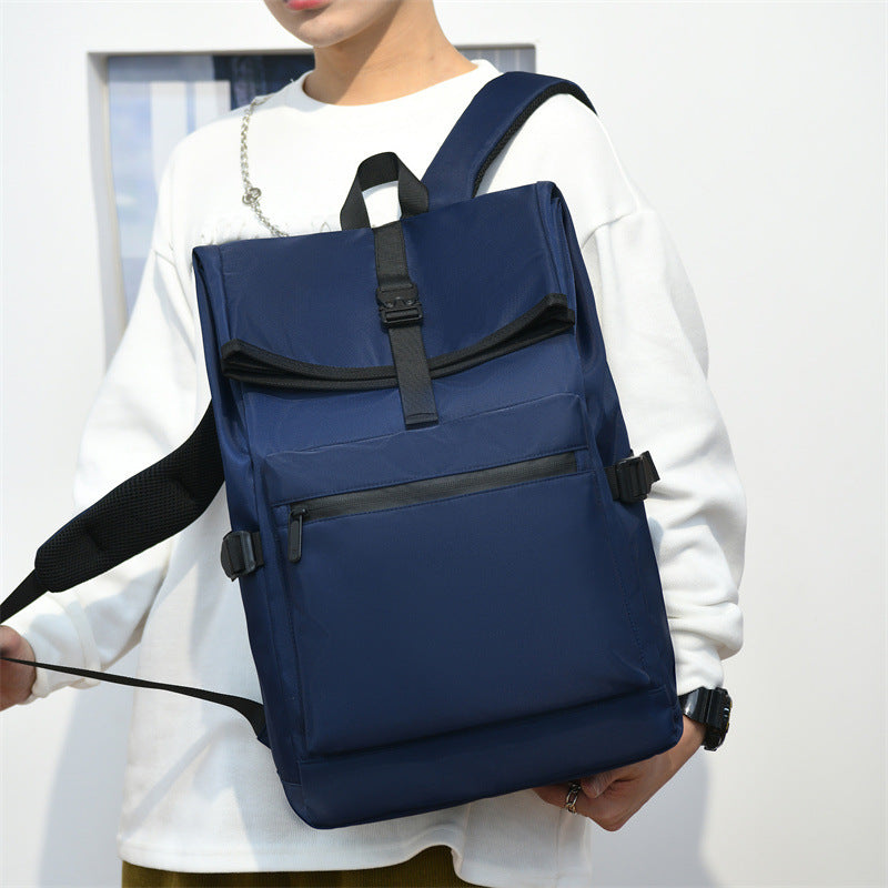 Backpack with Practical Rolltop Closure