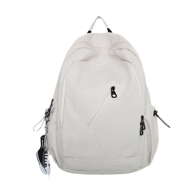 Everyday backpack with versatile compartments