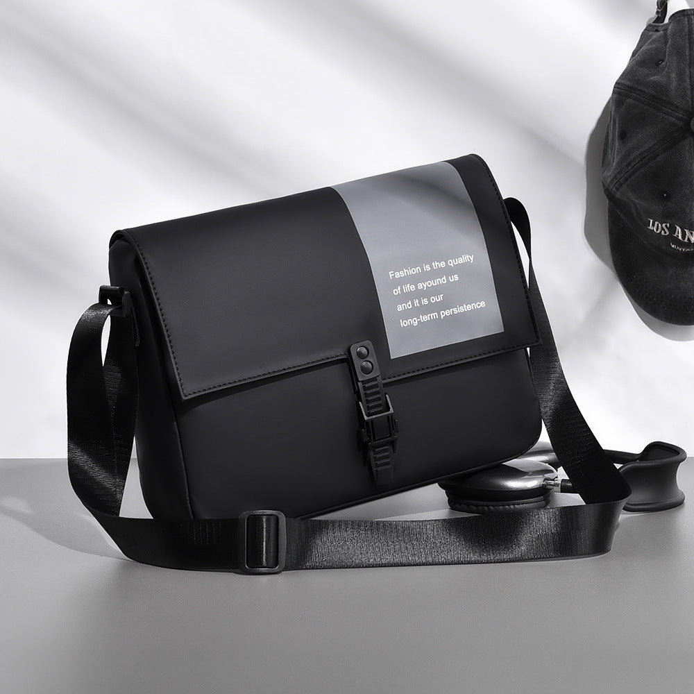 Fashionable Messenger Bag