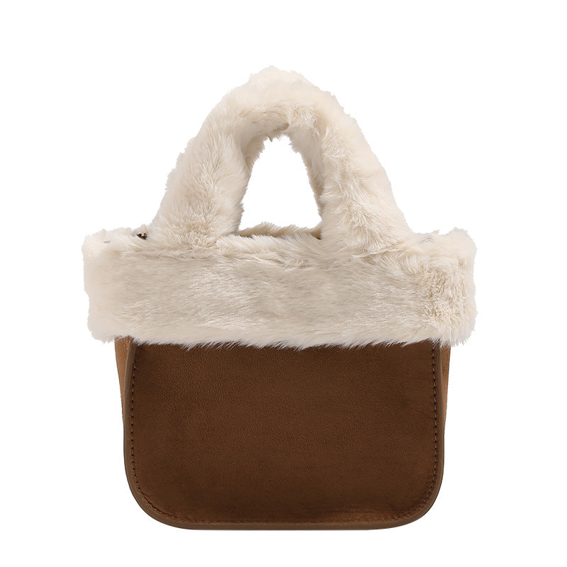 Women’s mini bag with luxurious faux fur collar