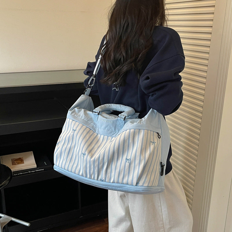 Versatile Multi-Pocket Travel Duffel Bag