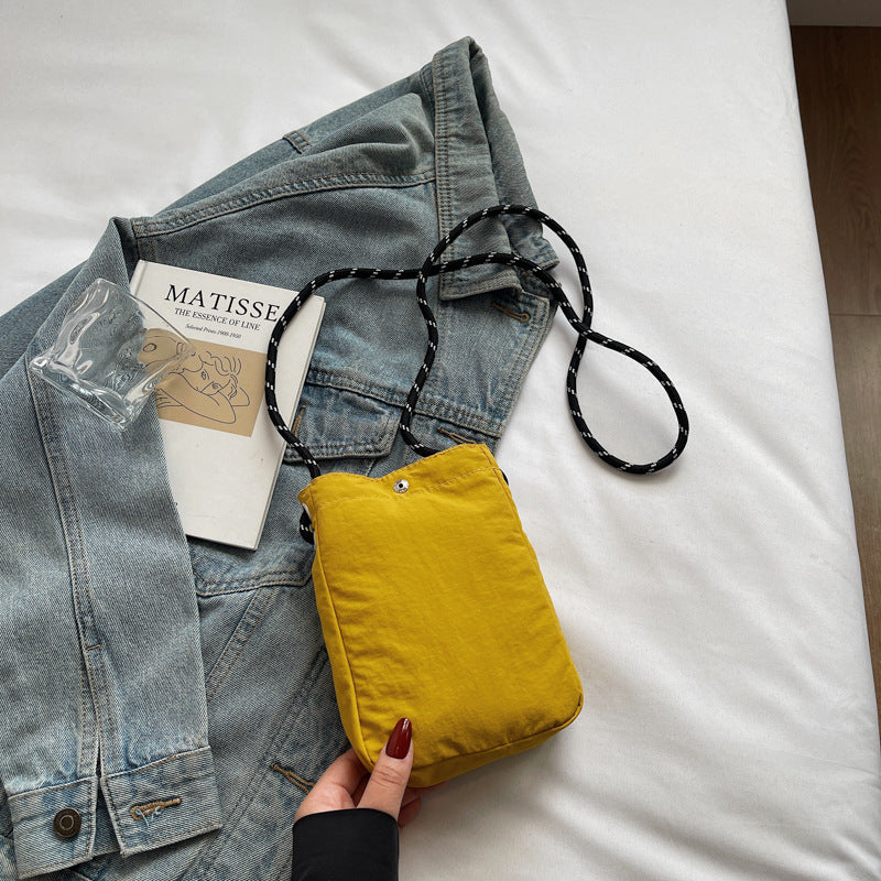 Comfortable cotton tote bag with fashionable design