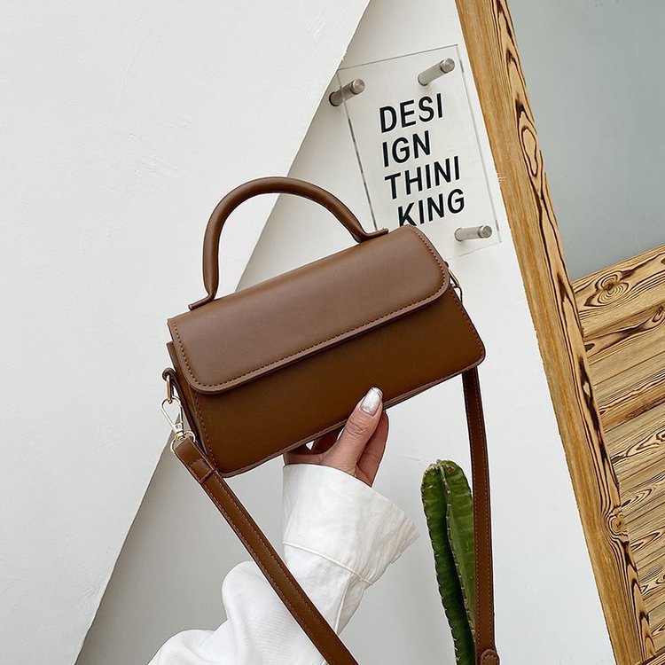 Ladies elegant shoulder bag with detachable carrying strap-https://detail.1688.com/offer/656074849704.html-Calm Wears-Braun-nothing-Calm Wears