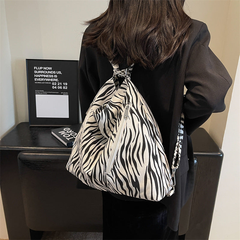 Stylish Multi-Pocket Hobo Bag Calm Wears