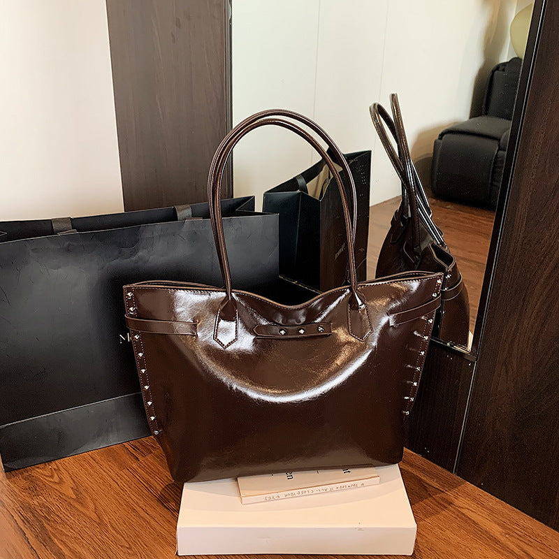 Ladies stylish Tote Bag with fashionable detail-https://detail.1688.com/offer/995351691155.html-Calm Wears-Black-nothing-Calm Wears