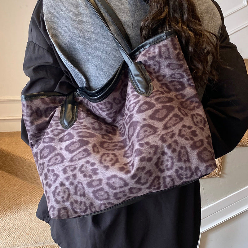 Women's tote bag with modern leopard pattern and sturdy carrying handles-https://detail.1688.com/offer/991526116573.html-Calm Wears-Braun-nothing-Calm Wears