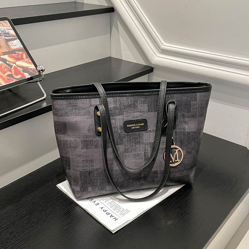 Women's stylish tote bag with textured design and elegant details-https://detail.1688.com/offer/1052809172391.html-Calm Wears-Black-nothing-Calm Wears