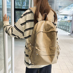 Sporty backpack with practical side pockets