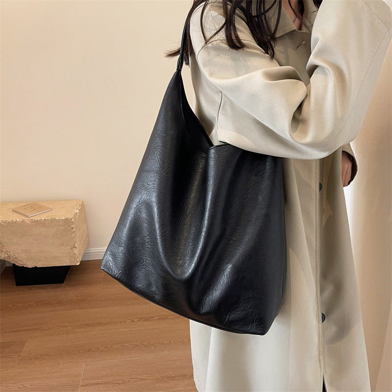 Minimalist Leather Tote Calm Wears