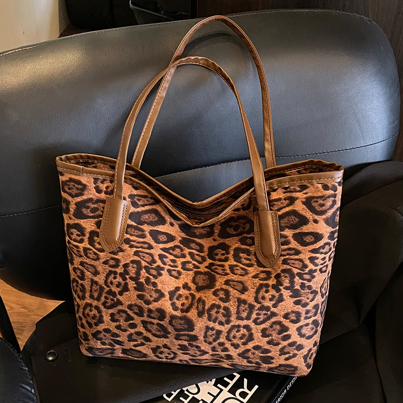 Women's tote bag with modern leopard pattern and sturdy carrying handles-https://detail.1688.com/offer/991526116573.html-Calm Wears-Braun-nothing-Calm Wears