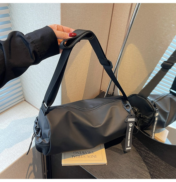 Fashionable clutch bag