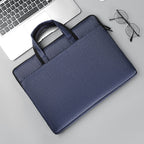 Laptop bag with reinforced protection and practical compartments