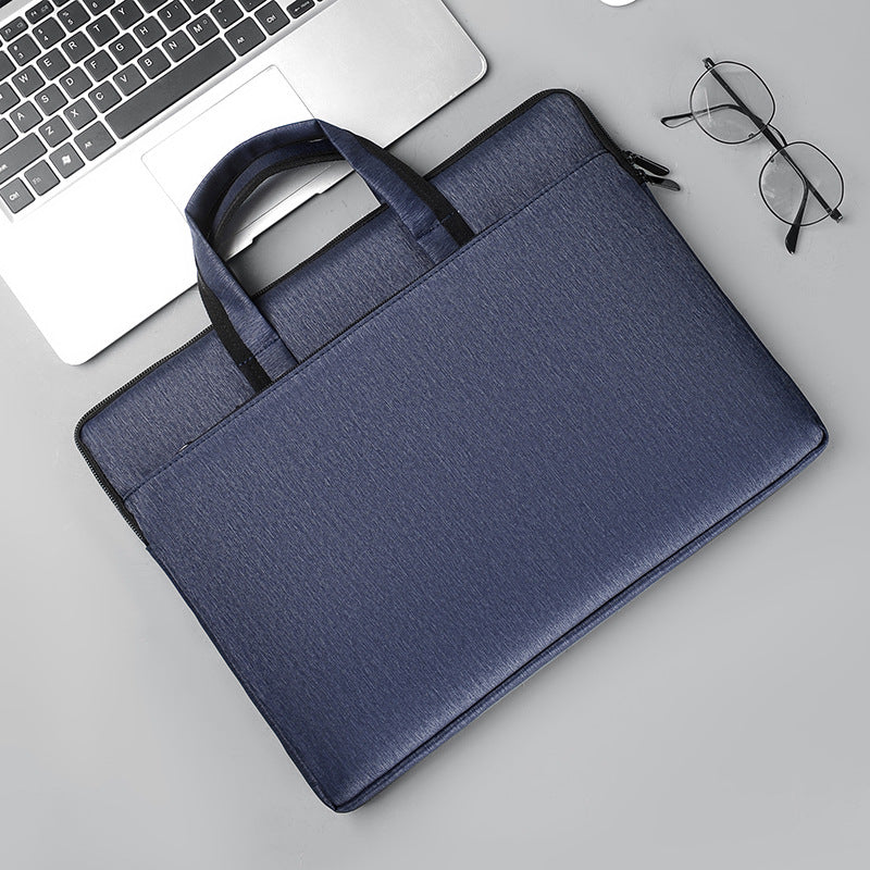 Laptop bag with reinforced protection and practical compartments