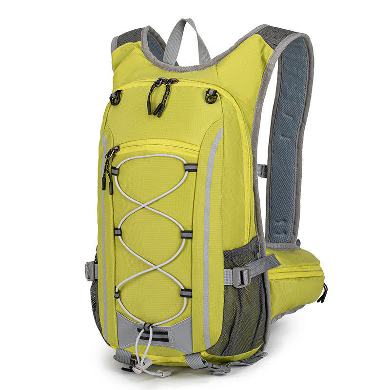 Sporty backpack with integrated hydration bladder