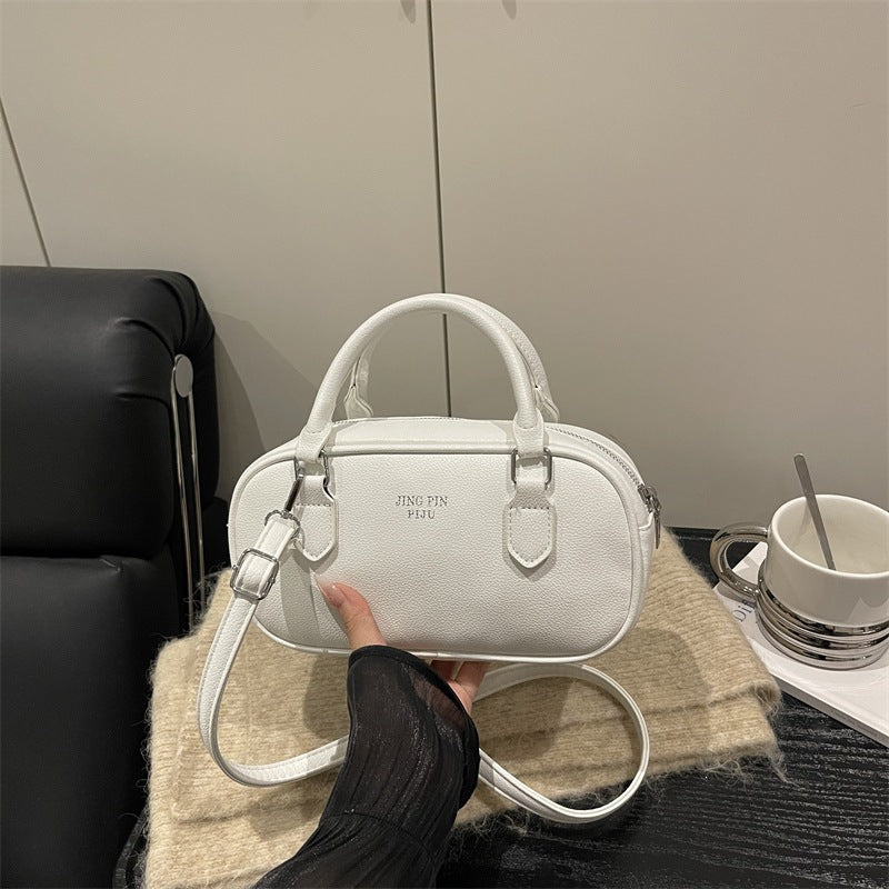 Women's elegant handbag in minimalist design