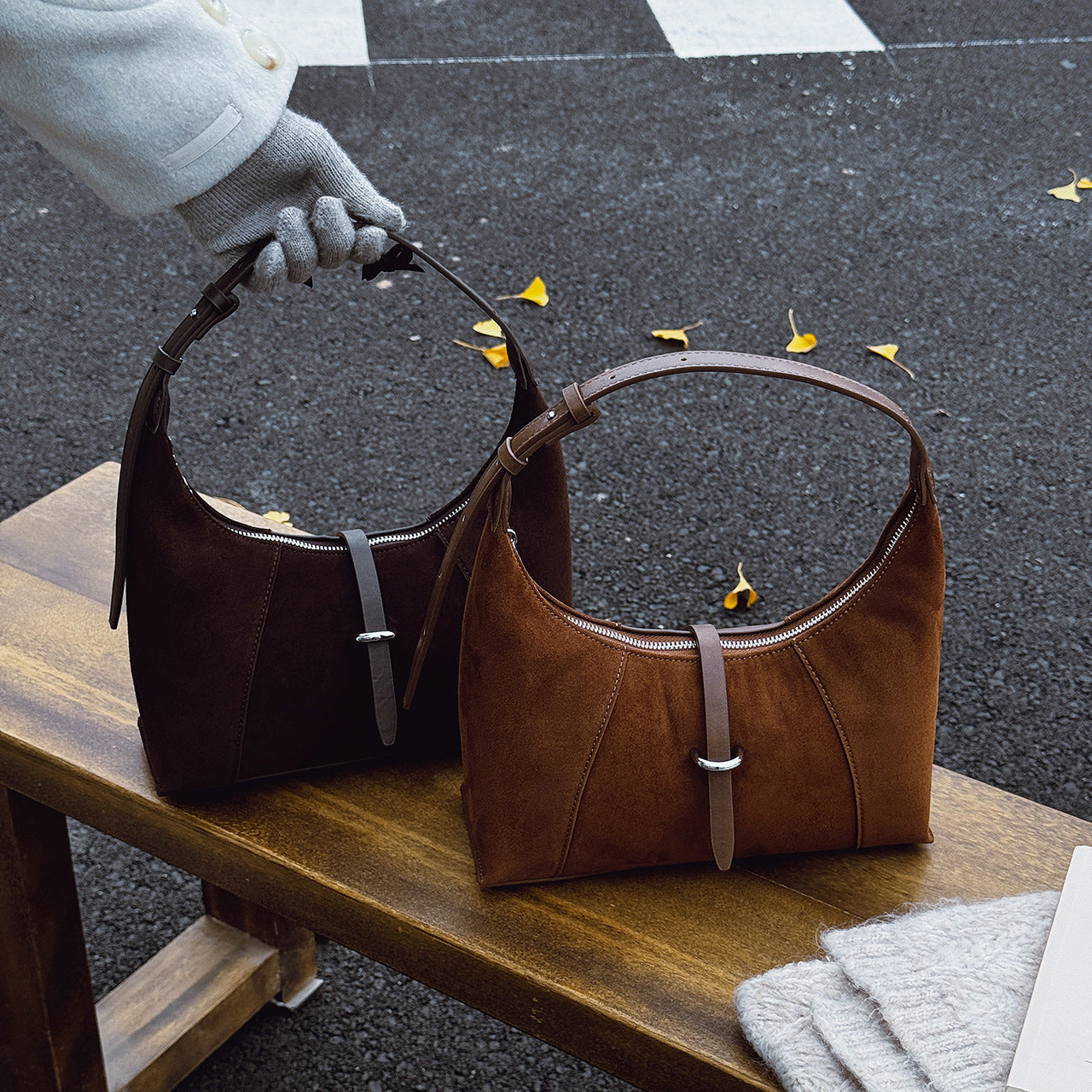 Women high-quality hobo bag made of suede-https://detail.1688.com/offer/994038237310.html-Calm Wears-Braun-nothing-Calm Wears