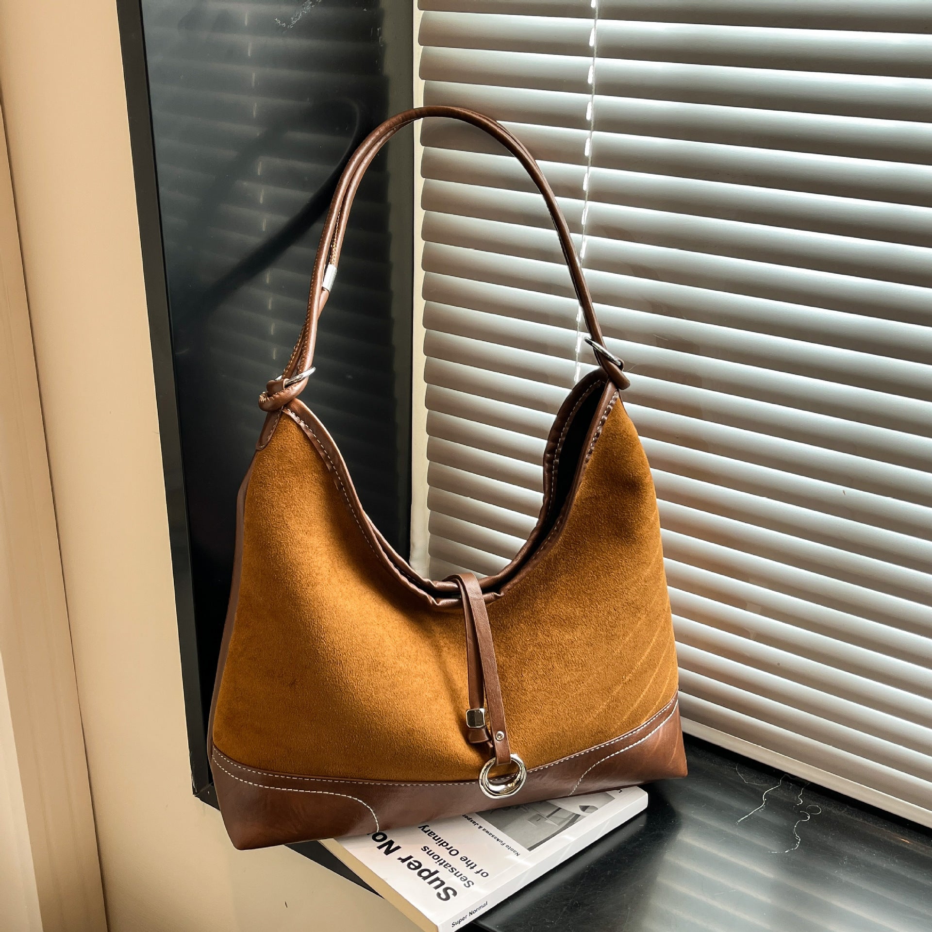 Women's elegant tote bag with authentic suede elements-https://detail.1688.com/offer/995332575880.html-Calm Wears-Braun-nothing-Calm Wears