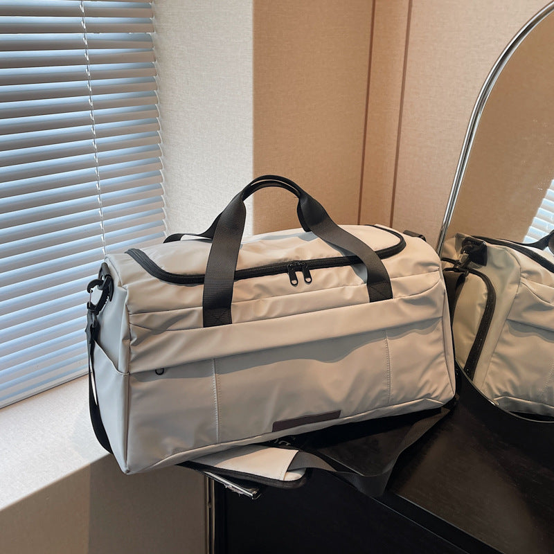 Spacious Multi-Compartment Travel Duffel Calm Wears