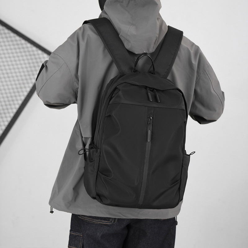 Everyday backpack with versatile compartments