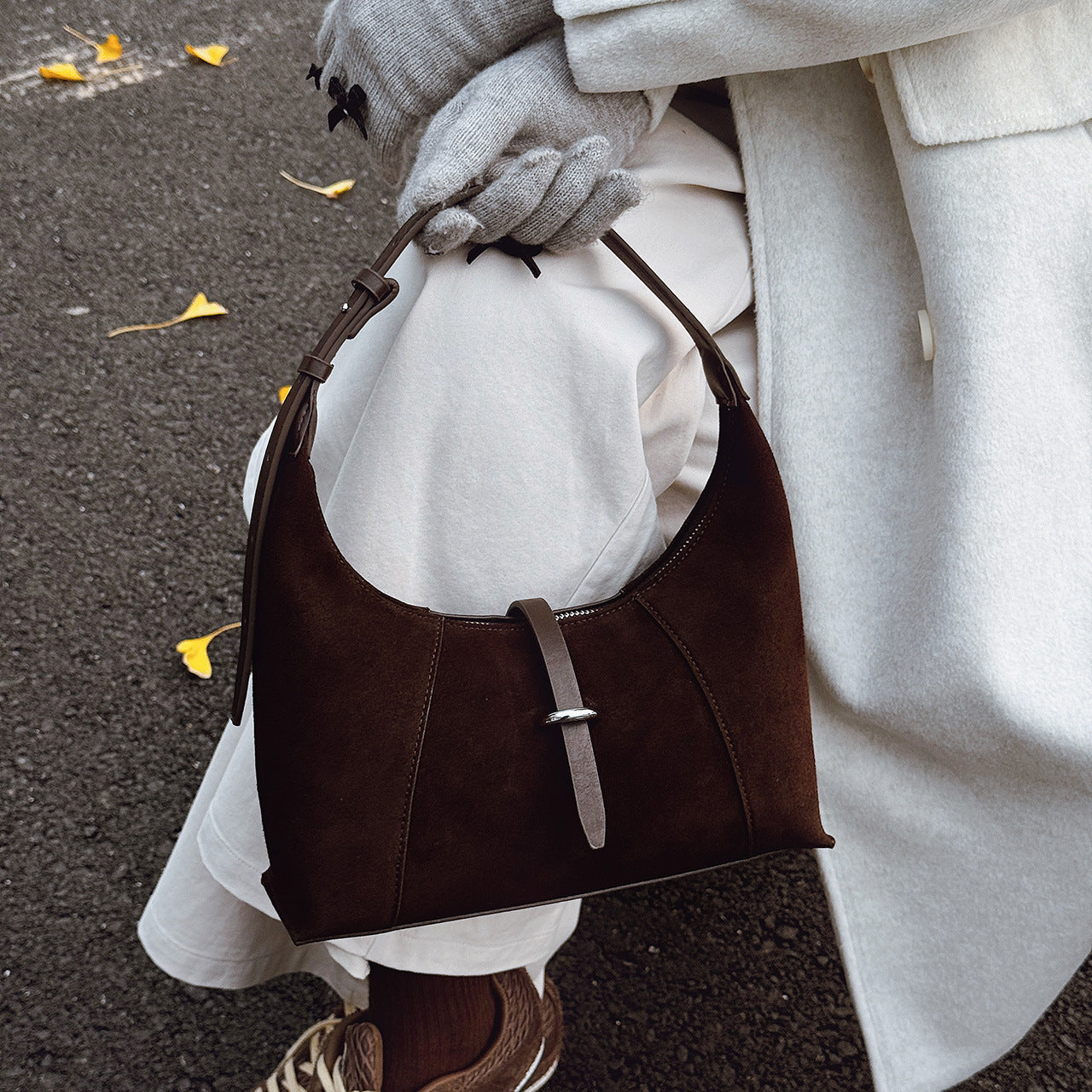 Women high-quality hobo bag made of suede-https://detail.1688.com/offer/994038237310.html-Calm Wears-Braun-nothing-Calm Wears