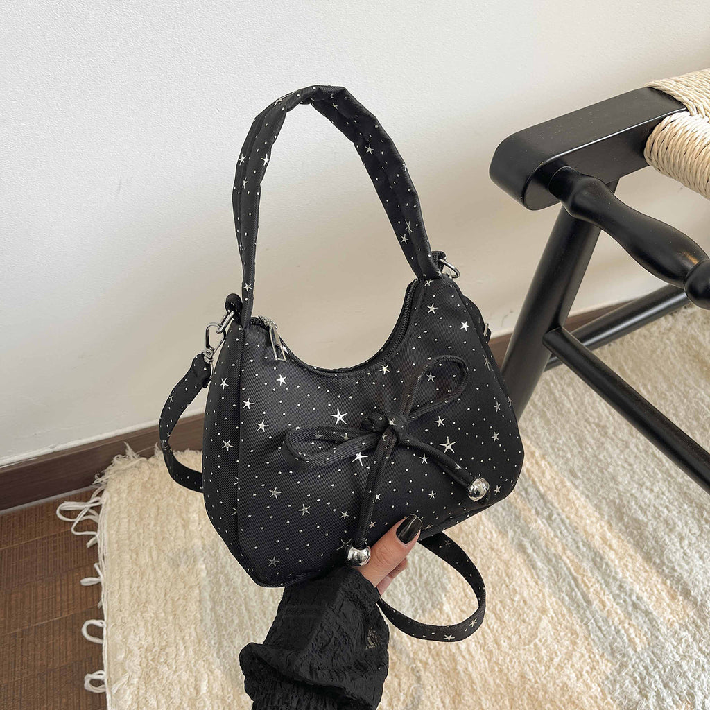 WoDecorative Star-Patterned Hobo Bag