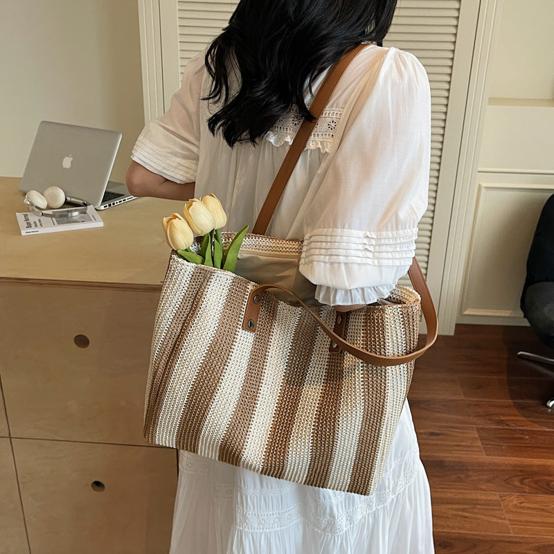 Bohemian-ven Beach Tote Calm Wears