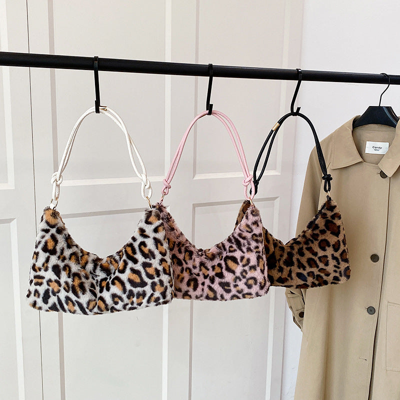 WoLuxurious Faux Fur Hobo Bag