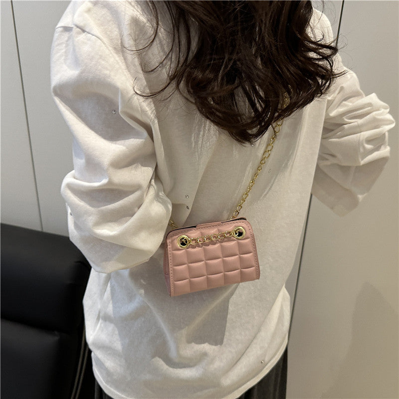 Women's fashionable mini handbag with exquisite chain accents