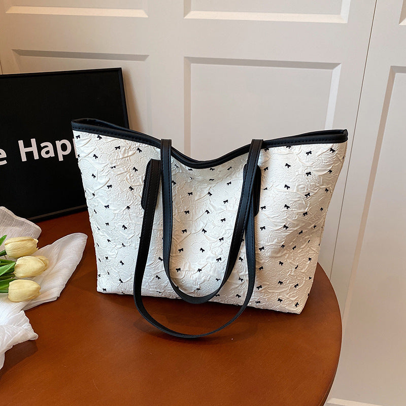 Quilted Tote Bag with Pattern