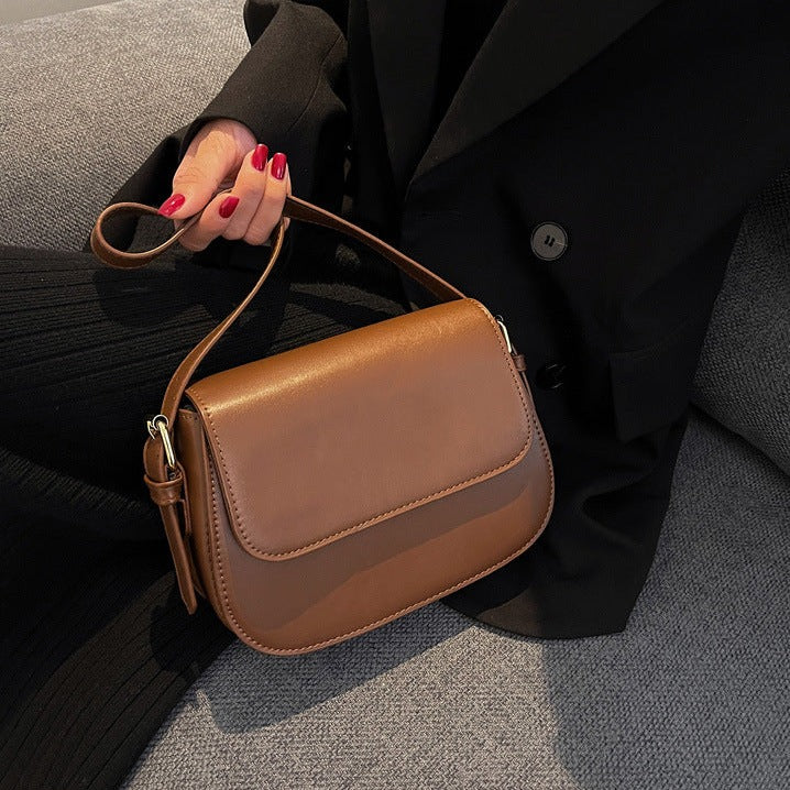 Handmade leather shoulder bag