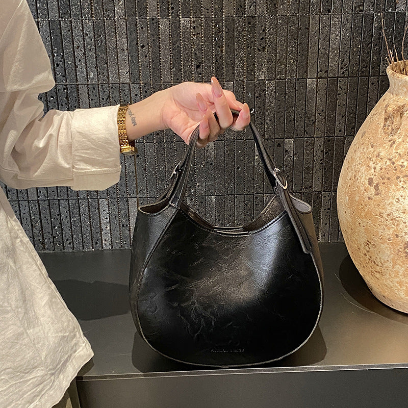 Women's shoulder bag made of high-quality artificial leather with fashionable trim-https://detail.1688.com/offer/1016565207426.html-Calm Wears-Black-nothing-Calm Wears