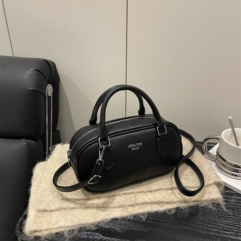 Women's elegant handbag in minimalist design