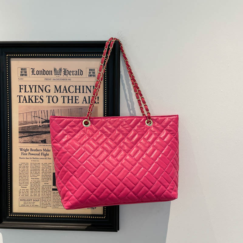 WoQuilted Tote Bag with Chain Handles