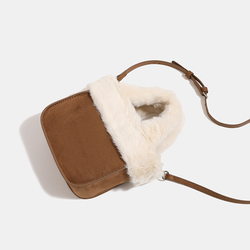 Women’s mini bag with luxurious faux fur collar