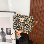 Chic Leopard Print Crossbody Bag