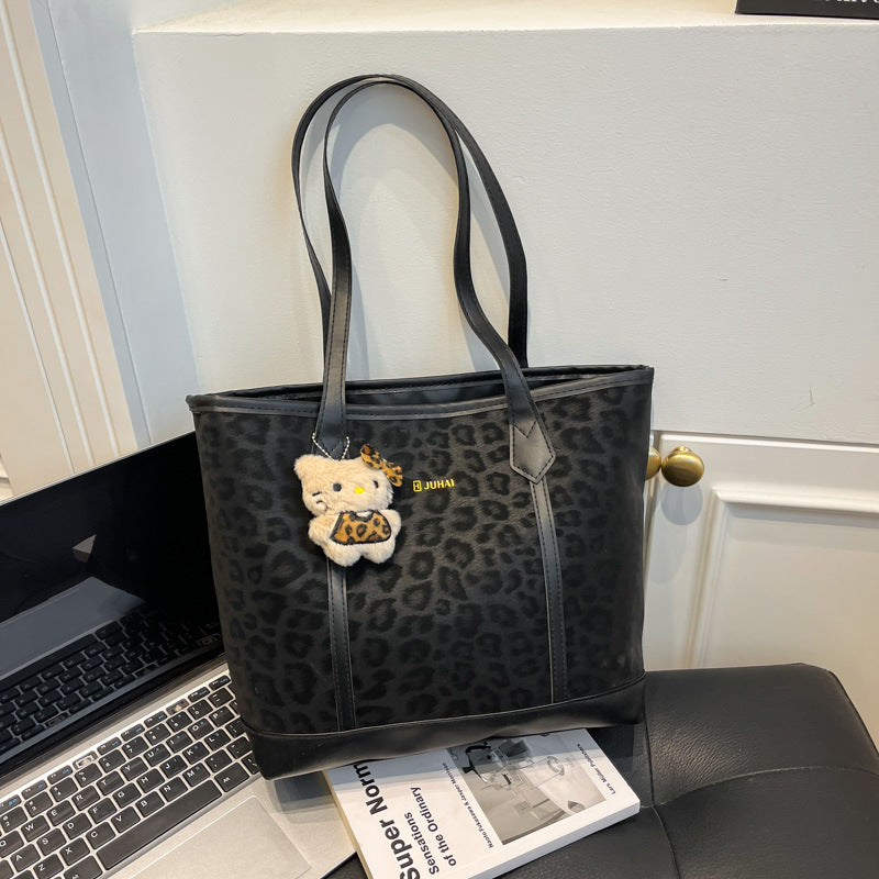 Women’s fashionable tote bag with leopard print and practical inner pocket-https://detail.1688.com/offer/1013047984690.html-Calm Wears-Black-Size: With pendant-Calm Wears