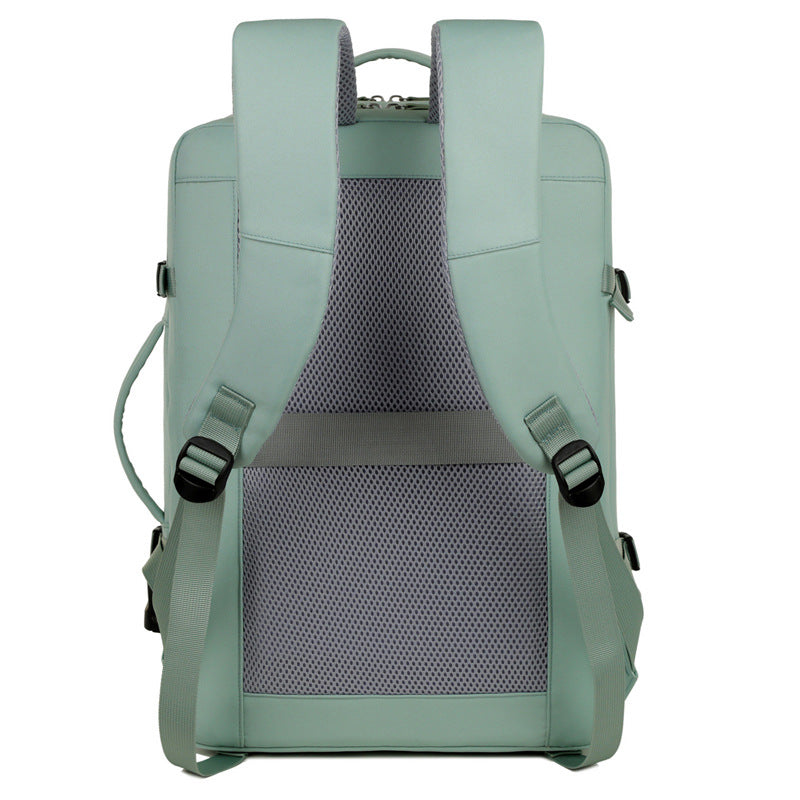 More elegant and functional laptop backpack