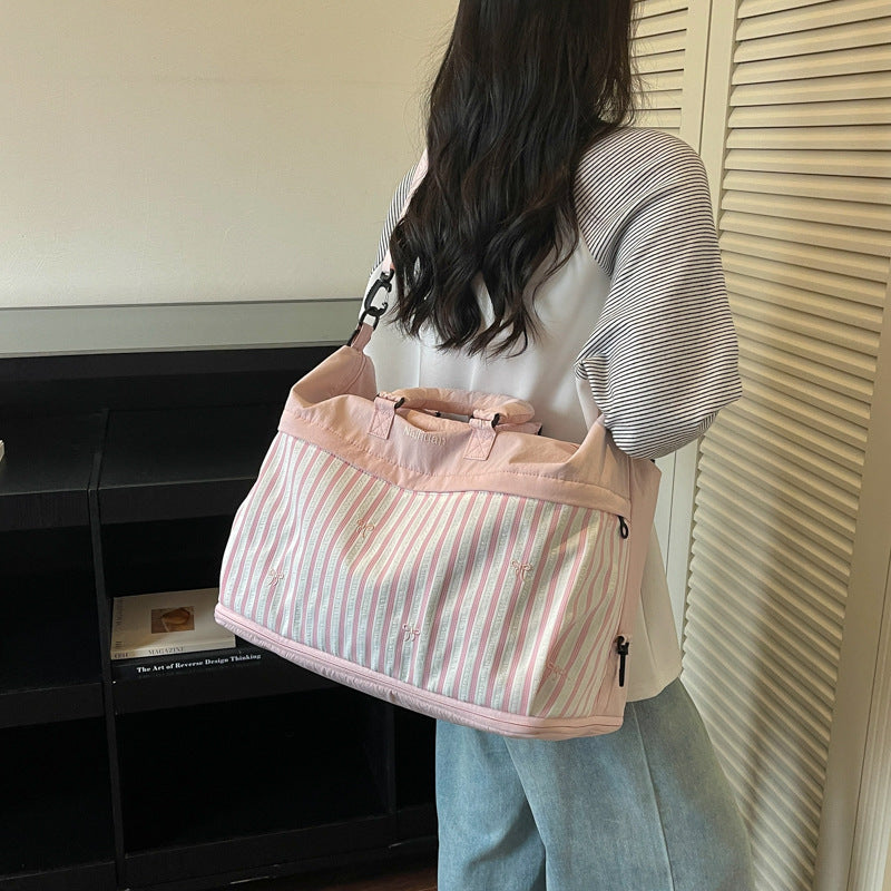 Versatile Multi-Pocket Travel Duffel Bag