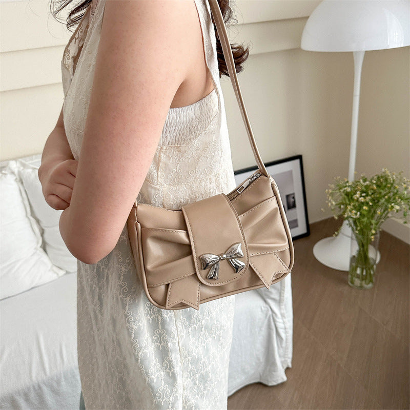 Elegant Bow Accent Shoulder Bag