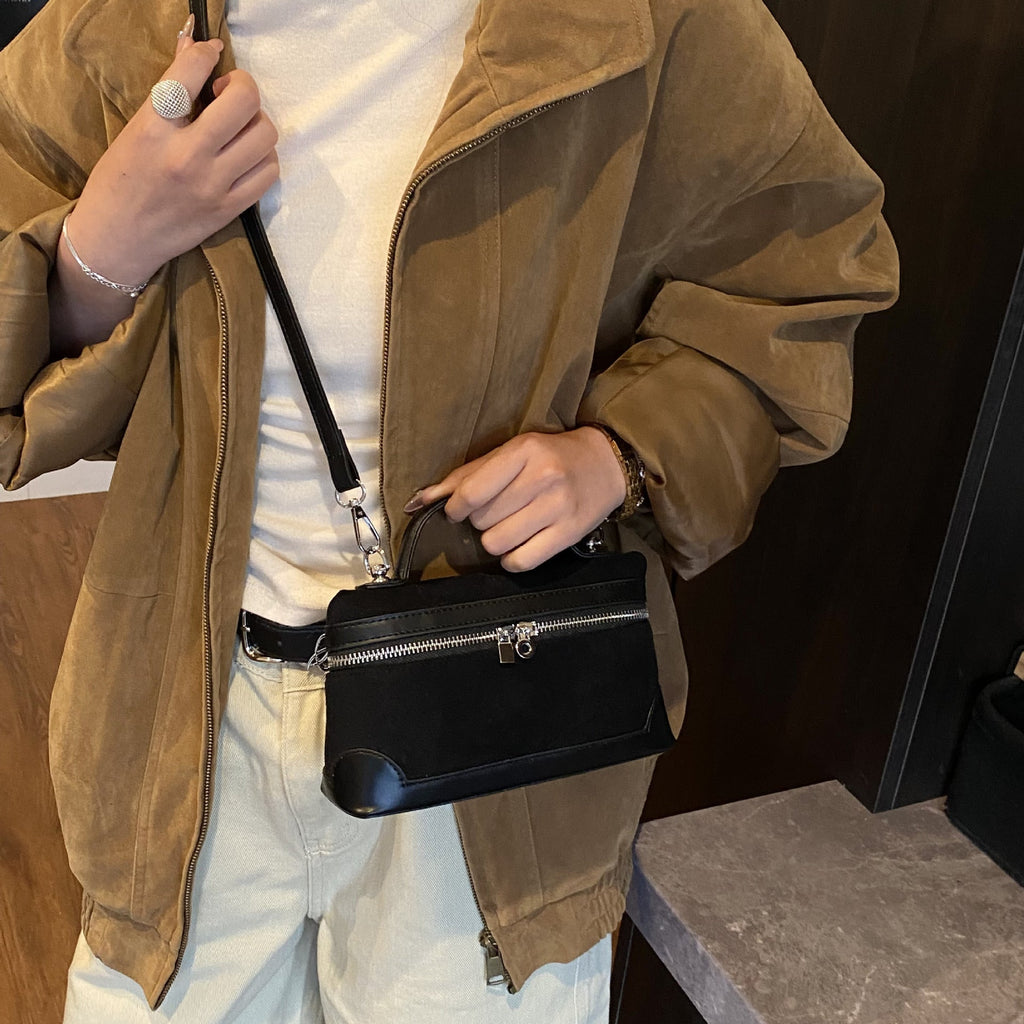 Women's shoulder bag made of soft suede leather with practical compartments-https://detail.1688.com/offer/986186060235.html-Calm Wears-Braun-nothing-Calm Wears