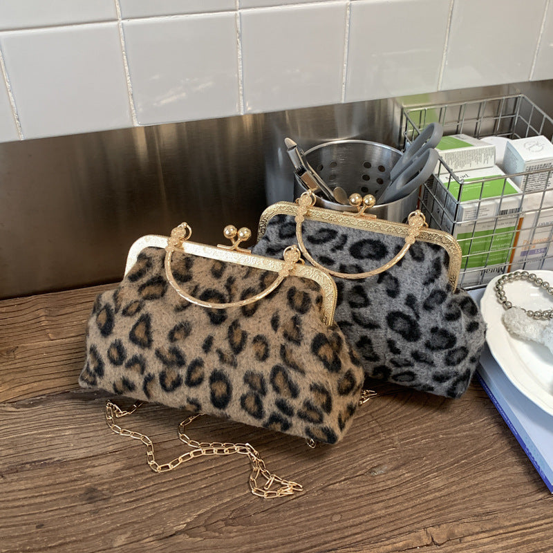 WoElegant Leopard Print Evening Handbag
