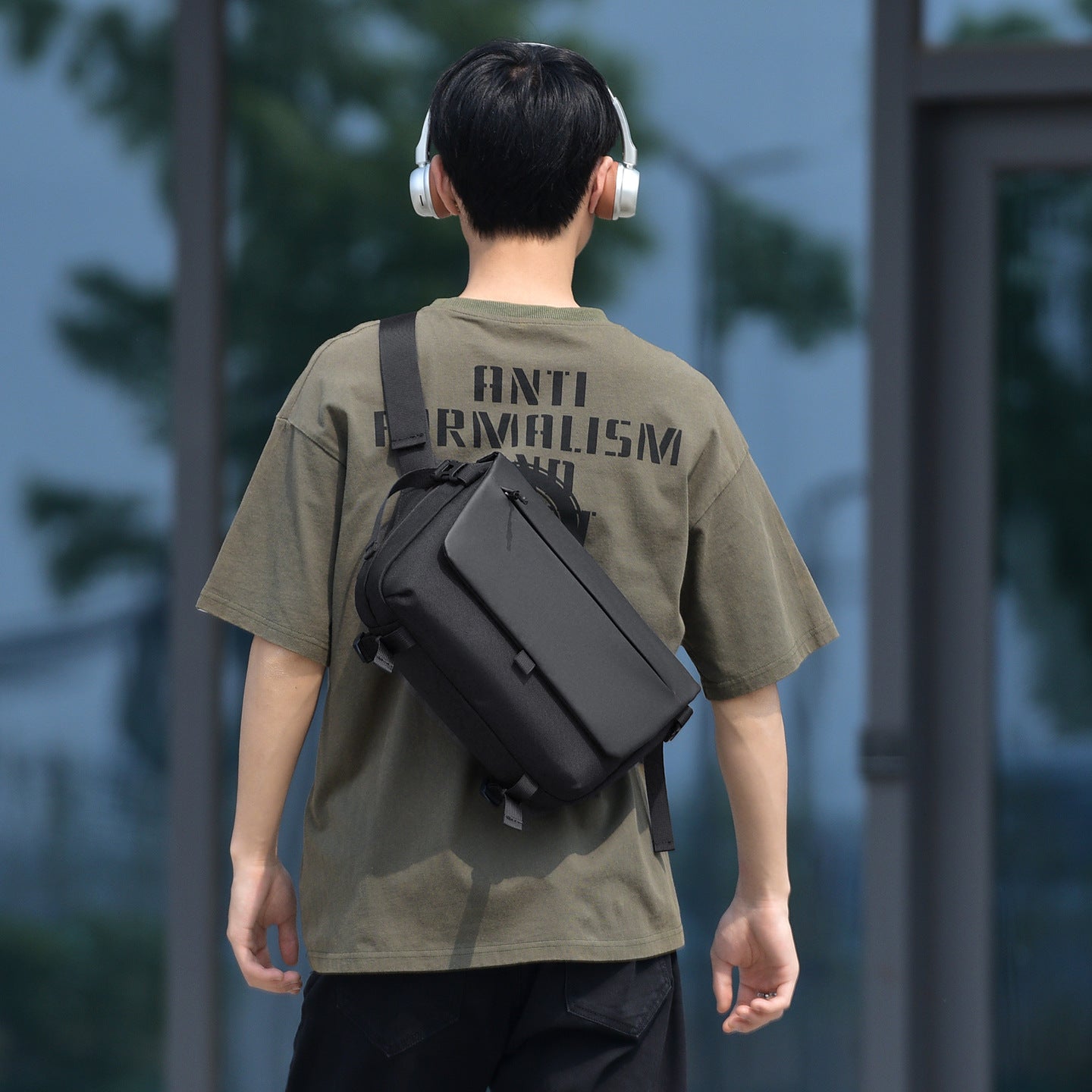 Versatile Professional Messenger Bag