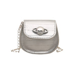 Women’s creative shoulder bag with unique magnetic closure