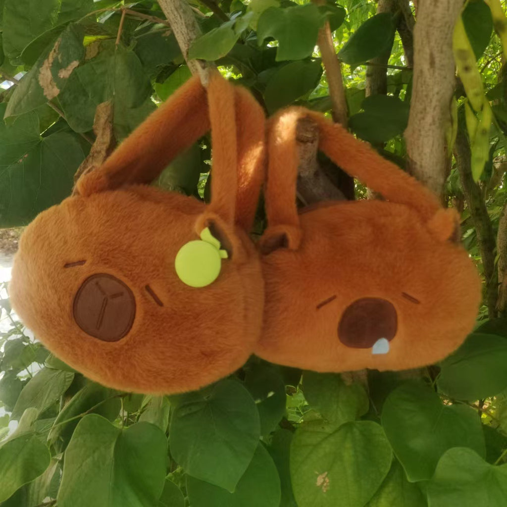 Plush handbag in cute bear design